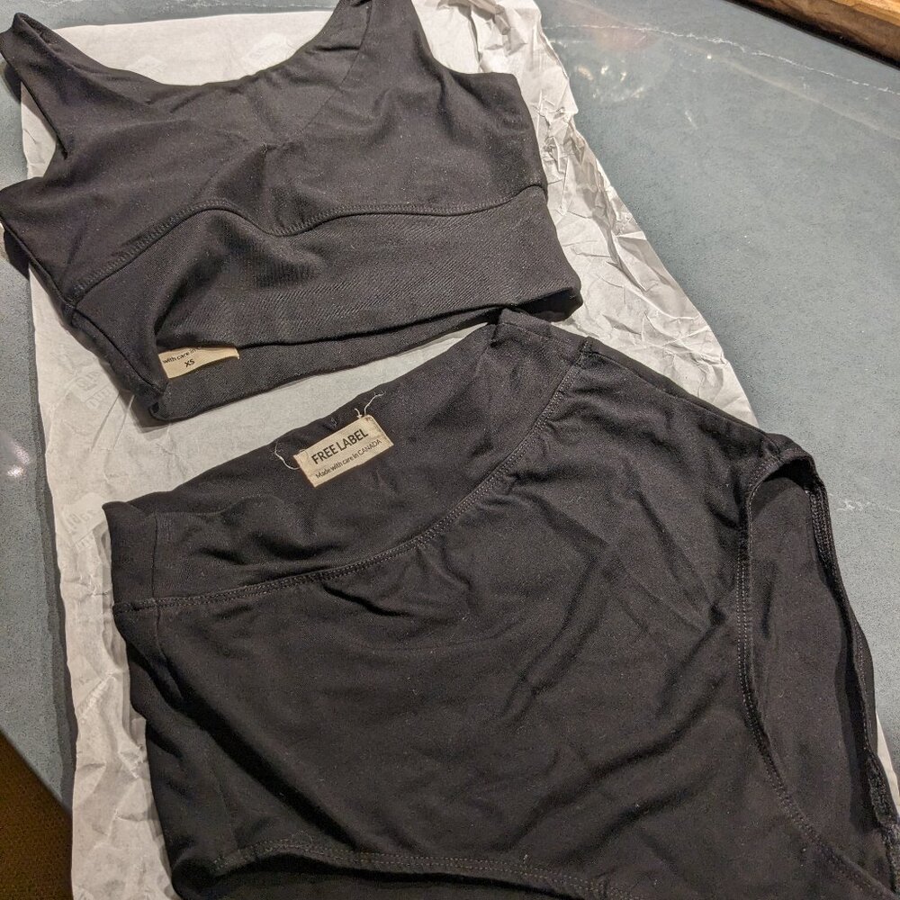 Free Label Bra & Underwear Set XS